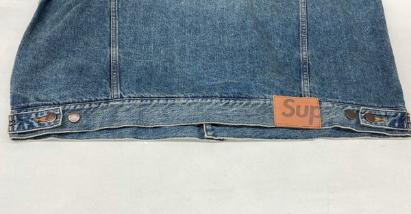 シュプリーム SUPREME 24AW DISTRESSED SELVEDGE TRUCKER JACKET ディストレス セルビッジ トラッカー ジャケット Gジャン 青 ジャケット ロゴ ブルー XLサイズ 104MT-1006