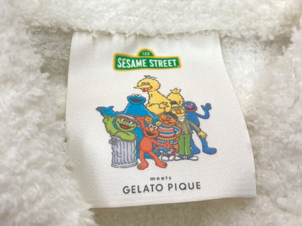 ジェラートピケ gelato pique 23AW ジャガードショールカーディガン セサミストリート ルームウェア フロントボタン ロゴ タグ付き WHITE 白 SSMUNT235406 カーディガン キャラクター ホワイト M-Lサイズ 104LT-133