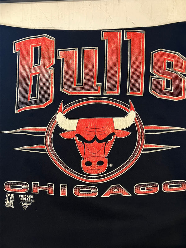 ヴィンテージ vintage 90's 90年代 NBA official オフィシャル CHICAGO BULLS シカゴブルズ プリント 黒 アメリカ製 made in USA スウェット ブラック Mサイズ 101MT-3826