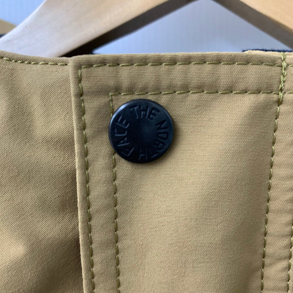 ノースフェイス THE NORTH FACE Mountain Light Jacket NP11834 ジャケット ベージュ 201MT-4830