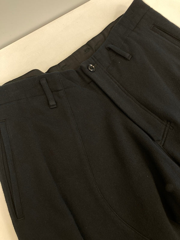 ヨウジ ヤマモト YOHJIYAMAMOTO BLACK Scandal BLACK 右前股マチスウェットパンツ 変形 黒 HC-P78-017 ボトムスその他 ブラック サイズ2 101MB-561