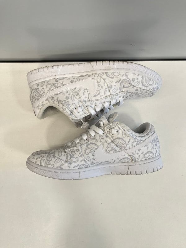ナイキ NIKE Women's Dunk Low ESS White Paisley ウィメンズ ダンク ロー ESS ホワイトペイズリー DJ9955-100 メンズ靴 スニーカー ホワイト 27cm 101sh-2355