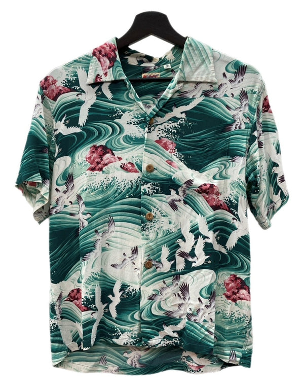 サンサーフ SUN SURF ALOHA SHIRT アロハ シャツ MIGRATORY BIRDS 渡り鳥 ハワイアン オープンカラー ウッドボタン 開襟 半袖 SS30987 半袖シャツ 総柄 マルチカラー Sサイズ 104MT-2332