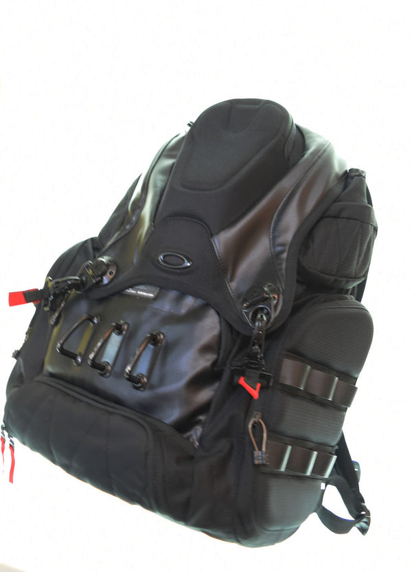 オークリー OAKLEY Y2K KITCHEN SINK キッチン シンク バックパック 黒 バッグ メンズバッグ バックパック・リュック ブラック 103B-123