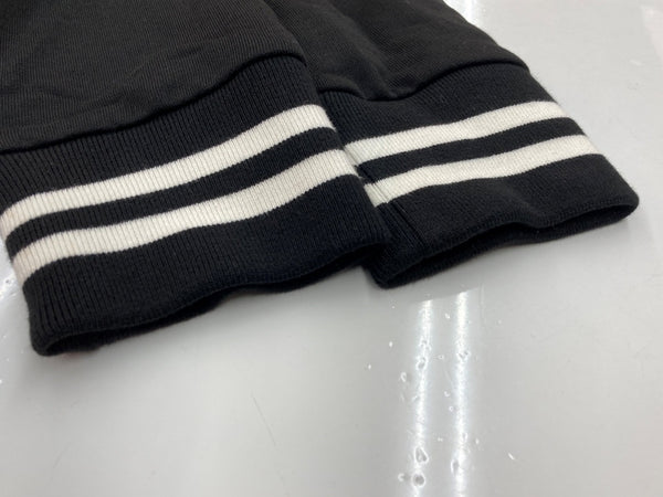 モンクレール MONCLER 22AW ZIP UP CARDIGAN ジップアップ カーディガン フーディ パーカー ロゴ ワッペン 黒 H20918G00048 809KR パーカ ワンポイント ブラック Mサイズ 104MT-2320