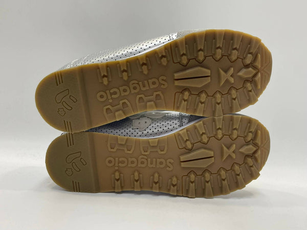 サンガッチョ via SANGACIO ×Wako’s Room ワコーズルーム シルバーレザー×グレースエード イニシャルM レディース靴 スニーカー シルバー 23.5cm 601sh-54