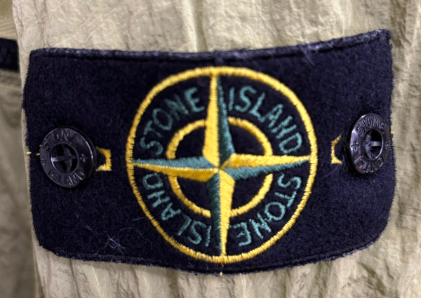 ストーンアイランド STONE ISLAND ナイロンメタル オーバーシャツ 801511219 長袖シャツ グリーン Mサイズ 201MT-2753