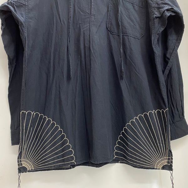 【曜日割引対象外】 キャピタル KAPITAL 風呂敷刺繍 刺し子 プルオーバー スモック シャツ 長袖カットソー ブラック Lサイズ 201MT-4303 VB