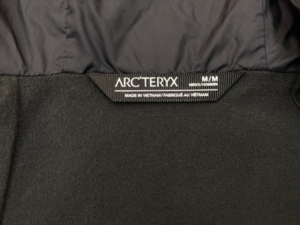 アークテリクス ARC’TERYX Solano Hoody ソラノ フーディ GORE-TEX ゴアテックス マウンテンパーカー ワンポイント 黒 ジャケット ロゴ ブラック Mサイズ 104MT-1546