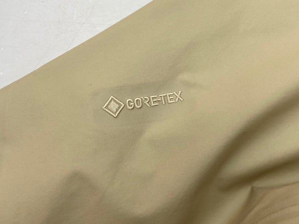 ゴールドウィン Goldwin GORE-TEX Fly Air Jacket ゴアテックス フライ エアー ジャケット マウンテンパーカー ナイロンジャケット アウトドア  GM01301P ジャケット ロゴ ベージュ Sサイズ 104MT-1586