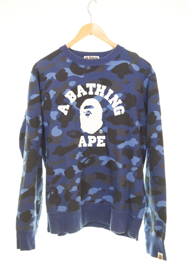 アベイシングエイプ A BATHING APE  COLOR CAMO COLLEGE CREWNECK カモ総柄 ロゴプリント クルーネックスウェットトレーナー  001SWI301015M スウェット マルチカラー Lサイズ 103MT-3069