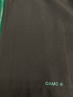 オーエーエムシー OAMC IAN SHIRT ジップアップシャツジャケット ジップジャケット パッチポケット フロントジップ ロゴ ロングスリーブ 黒 OAMU602366 ジャケット 無地 ブラック Mサイズ 104MT-208