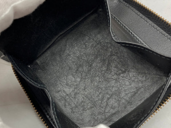 コムデギャルソン COMME des GARCONS Embossed Logo Zip Wallet エンボス ロゴ ジップ ウォレット 二つ折り カード コイン ケース 財布 黒 財布・ケース メンズ財布 ロゴ ブラック 104W-19