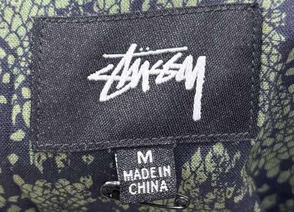 ステューシー STUSSY パイソン柄 半袖シャツ グリーン Mサイズ 201MT-2999