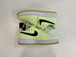 ナイキ NIKE WMNS AIR FORCE 1 07 LX BARLEY VOLT ウィメンズ エア フォース ワン 1 07 LX バーリィー ボルト CT3228-701 レディース靴 スニーカー グリーン 23.5cm 101sh-2254