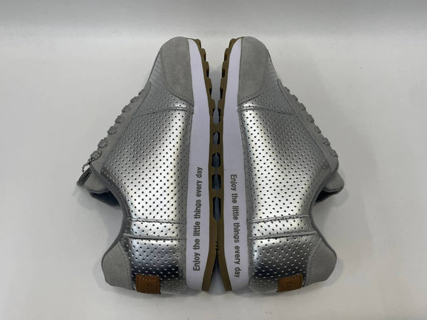 サンガッチョ via SANGACIO ×Wako’s Room ワコーズルーム シルバーレザー×グレースエード イニシャルM レディース靴 スニーカー シルバー 23.5cm 601sh-54