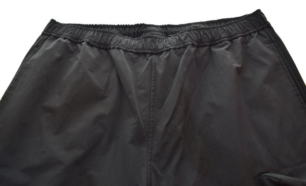 ビームス BEAMS ×NETFLIX Nylon Track Pants ナイロンパンツ トラックパンツ ジョガーパンツ 11-24-3345-803 ボトムスその他 ブラック Lサイズ 103MB-449