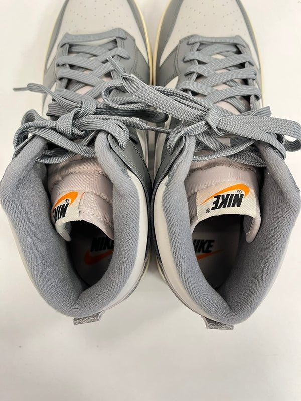 ナイキ NIKE NIKE DUNK HI RETRO SE VNTG ナイキ ダンク ハイ レトロ シーズナル エディション ヴィンテージ タンブルド グレー DM0582-001 メンズ靴 スニーカー グレー 28.5cm 101sh-2048