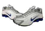 ナイキ NIKE 24年製 SHOX R4 METALLIC SILVER ショックス メタリック シルバー ローカット シューズ 白 青 銀 HQ1988-100 メンズ靴 スニーカー ホワイト 27.5cm 104S-839