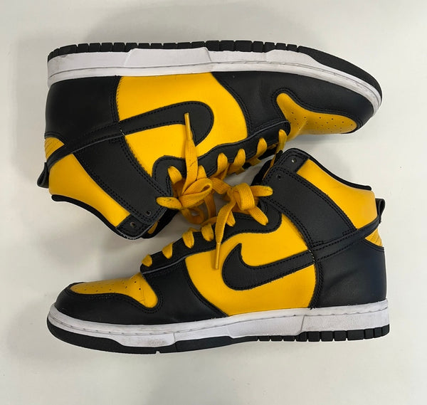 ナイキ NIKE DUNK HI RETRO ナイキ ダンク ハイ レトロ ユニバーシティゴールド DD1399-700 メンズ靴 スニーカー イエロー 26.5cm 101sh-2193