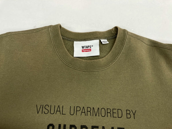 シュプリーム SUPREME × ダブルタップス WTAPS 21AW CREWNECK  クルーネック ロゴ 刺繍 ライトオリーブ KHAKI スウェット プリント カーキ Mサイズ 104MT-336