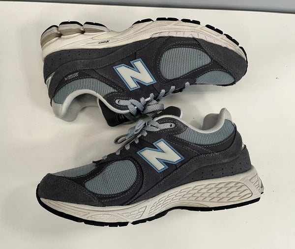 ニューバランス new balance M2002RFB メンズ靴 スニーカー グレー 27cm 101sh-2209