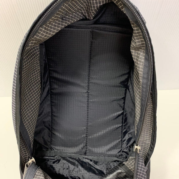 グレゴリー GREGORY デイパック スペクトラ柄 旧ロゴ USA製 バッグ メンズバッグ バックパック・リュック ブラック 201goods-752