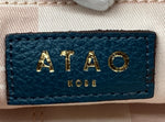 アタオ ATAO ウィークエンド ハンドバッグ ショルダーバッグ レザー ゴールド金具 秋冬限定 カラー ティールグリーン GREEN 緑 バッグ レディースバッグ 2way・3wayバッグ ロゴ グリーン 104B-35