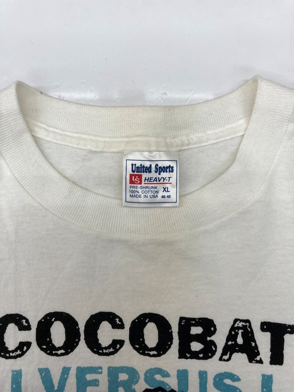 バンド band 90s 00s COCOBAT TEE ココバット Tシャツ United Sportsタグ I Versus I ヘビメタ バンT 半袖 白 Tシャツ ロゴ ホワイト XLサイズ 104MT-2347