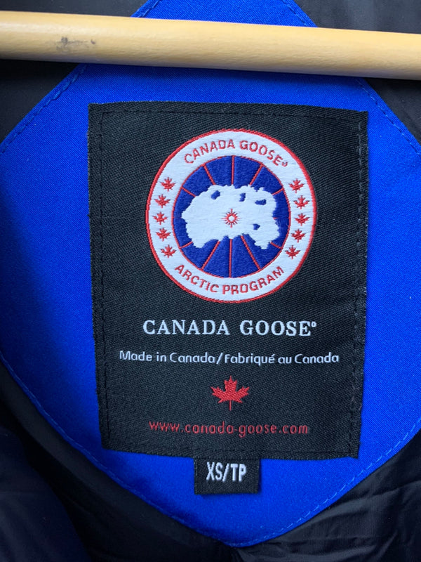 カナダグース CANADA GOOSE ダウン フーディー 68F8490 ジャケット ワンポイント ブルー SSサイズ 201MT-1503
