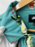 ステューシー STUSSY スカルパターンシャツ SKULL PATTERN SHIRT アロハシャツ ヘビ バラ   半袖シャツ スカル グリーン Lサイズ 201MT-791