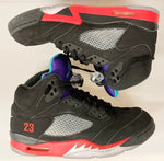 ジョーダン JORDAN NIKE AIR JORDAN 5 RETRO TOP 3 BLACK/FIRE RED-GRAPE ICE-NEW EMERALD ナイキ エアジョーダン 5 レトロ トップ3 ファイアレッド-グレープアイス-ニューエメラルド ブラック系 黒  CZ1786-001 メンズ靴 スニーカー ブラック 27.5cm 101-shoes682