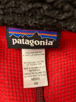 パタゴニア PATAGONIA Classic Retro X クラシック レトロ X ベスト ボア ブラック 黒 レッド 赤 ワンポイント ロゴ  ベスト ワンポイント ブラック SSサイズ 101MT-682