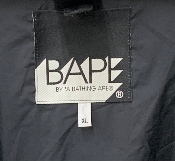 ア ベイシング エイプ A BATHING APE ベイプ BAPE スノボジャケット ファーストカモ 1st camo ダウン ジャケット ロゴ ブラック LLサイズ 201MT-1729