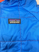 パタゴニア PATAGONIA patagonia リバーシブル ジャケット キッズ ベビー アニマル 総柄 アウター 赤 レッド 青 ブルー フード コート・ジャケット 総柄 レッド 101KT-7