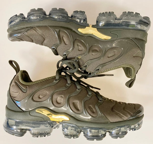 ナイキ NIKE AIR VAPORMAX PLUS CARGO KHAKI/SEQUOIA エア ヴェイパーマックス プラス カーゴ カーキ系 グリーン系 緑 シューズ 924453-300 メンズ靴 スニーカー カーキ 25.5cm 101-shoes692