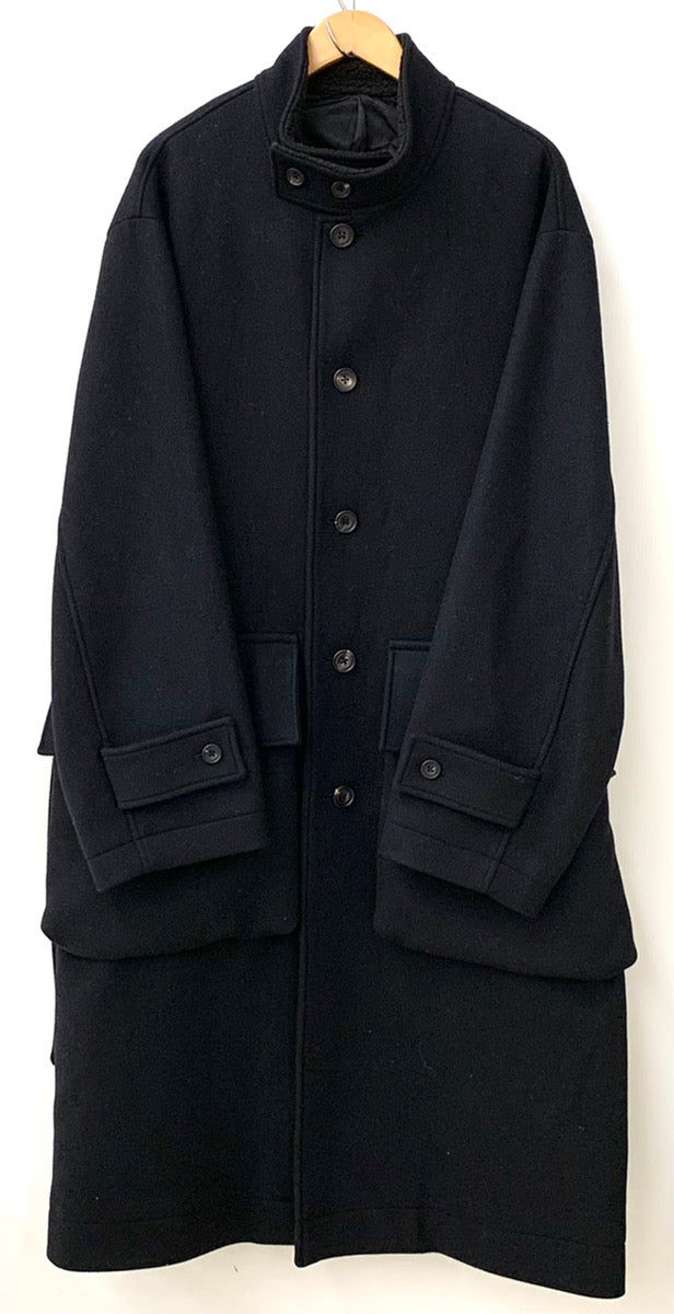 Stein OVER SLEEVE STAND COLLAR COAT - www.stedile.com.br