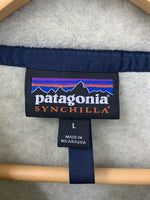 パタゴニア PATAGONIA ライトウェイト シンチラ SYNCHILLA スナップT プルオーバー オートミール 25580 スウェット ロゴ ベージュ Lサイズ 201MT-726