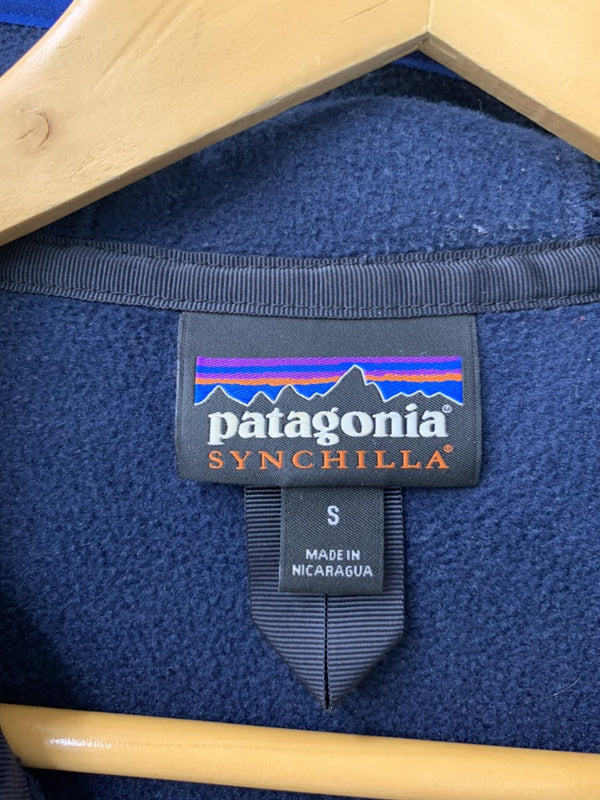 パタゴニア PATAGONIA フリース ジップアップ パーカー STY25462 パーカ ワンポイント レッド Sサイズ 201MT-309