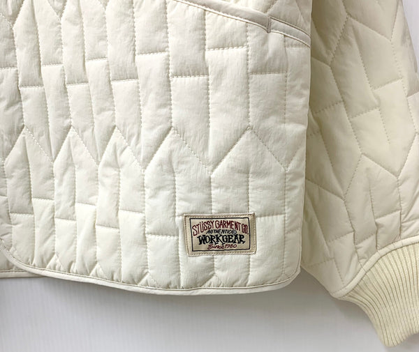 ステューシー STUSSY キルティングボンバージャケット ジャケット ロゴ ホワイト Mサイズ 201MT-1607