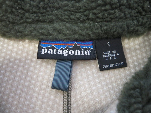 パタゴニア PATAGONIA patagonia classic retro クラシックレトロ フリースジャケット ボア フルジップ 緑 ロゴ  ジャケット ワンポイント カーキ SSサイズ 101MT-231