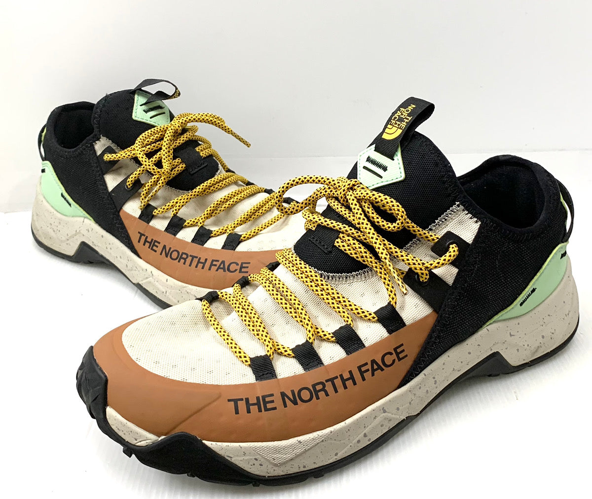 ノースフェイス THE NORTH FACE TRAIL ESCAPE EDGE NF0A3X13 メンズ靴 スニーカー ロゴ マルチカラー 29cm  201-shoes520