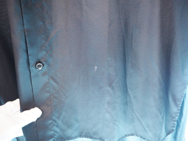 ヨウジヤマモト YOHJI YAMAMOTO POUR HOMME プールオム Cupro Staff Shirt スタッフプリント ロングスリーブシャツ 長袖 変形 サイズ3 黒  HW-B08-212  プリント ブラック 101MT-877
