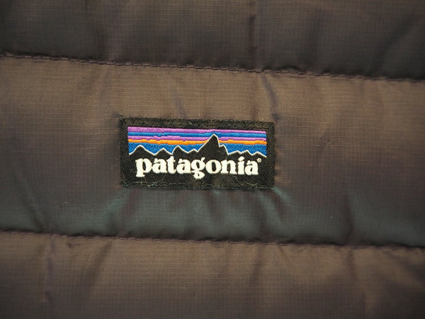パタゴニア PATAGONIA ダウンセーター フーディ ダウンジャケット アウター ジャケット 上着 トップス ネイビー系 無地 84700FA13 ジャケット ロゴ ネイビー Mサイズ 101MT-806