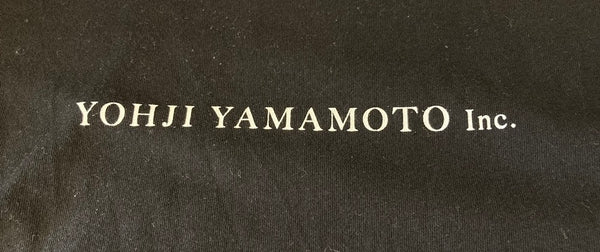 ヨウジ ヤマモト YOHJIYAMAMOTO Yohji Yamamoto x NEW ERA ニューエラ Cotton Tee 100周年記念 ロンT 長袖 トップス ブラック 黒 プリント GN-T78-878 ロンT プリント ブラック Lサイズ 101MT-684