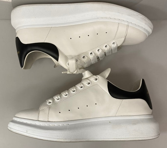 アレキサンダー・マックイーン Alexander McQueen OVERSIZED SNEAKER