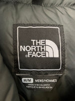 ノースフェイス THE NORTH FACE ヌプシベスト NUPTSE VEST ダウンベスト ロゴ ND01587 ベスト 刺繍 グリーン Mサイズ 201MT-1299