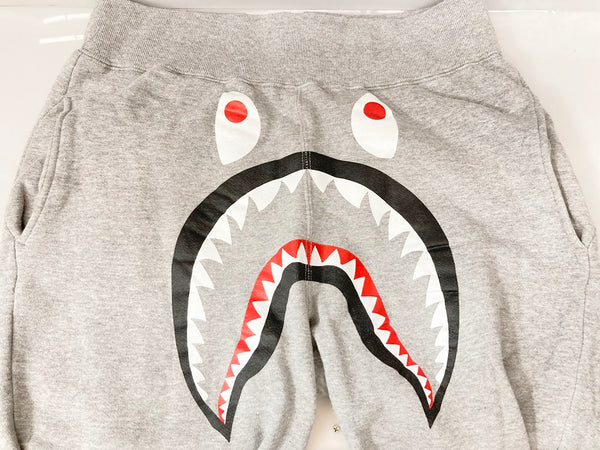 ア ベイシング エイプ A BATHING APE SHARK SLIM SWEAT PANTS ボトム スウェット パンツ シャークプリント グレー系 Made in JAPAN 日本製 001PTH301013X ボトムスその他 プリント グレー Sサイズ 101MB-254