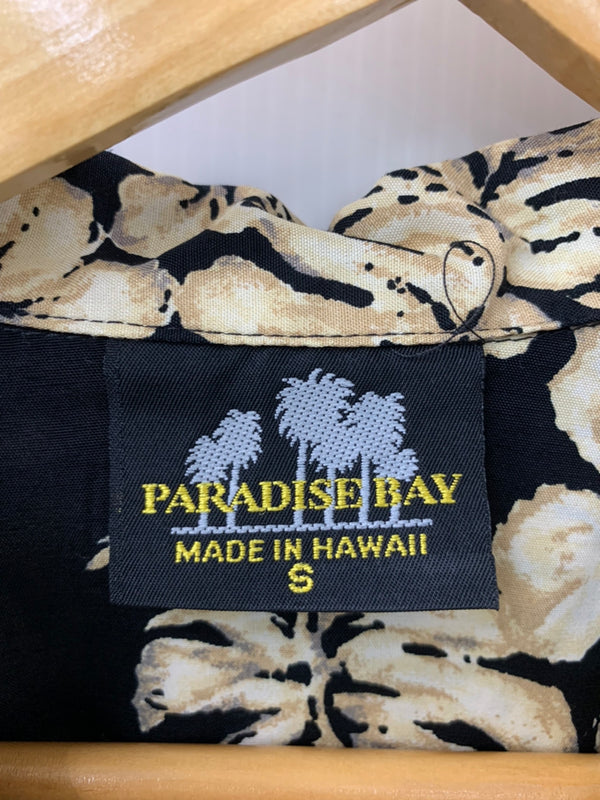 パラダイスベイ PARADISE BAY RAYON ALOHA SHIRT アロハシャツ ハワイアンシャツ MADE IN HAWAII ハイビスカス 半袖シャツ 総柄 ブラック Sサイズ 201MT-957