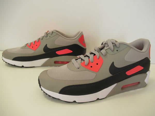 NIKE AIRMAX 90 ナイキ エアマックス90 ULTRA 2.0 ESSENTIAL 875695-010 スニーカー